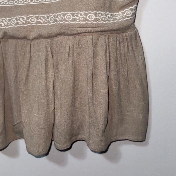 In loom Kamdyn Embroidered Top women’s size small - Picture 5 of 8